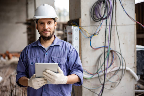Best Emergency Electrical Repair  in Waverly, MI